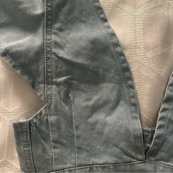 Light Wash Flared Sleeve Crop Top - Picture 3 of 5